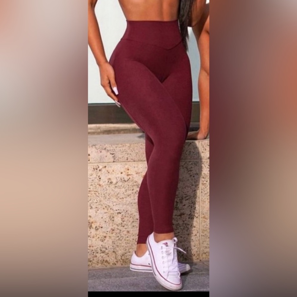Bombshell Sportswear Shape Leggings in Dark Red